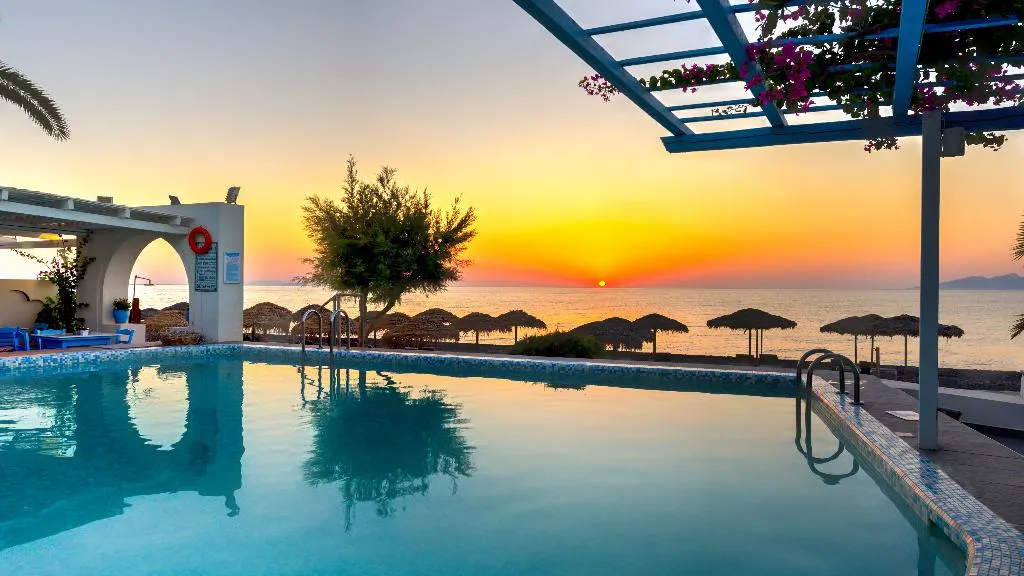 Pool, Sigalas Beach Hotel, Santorini
