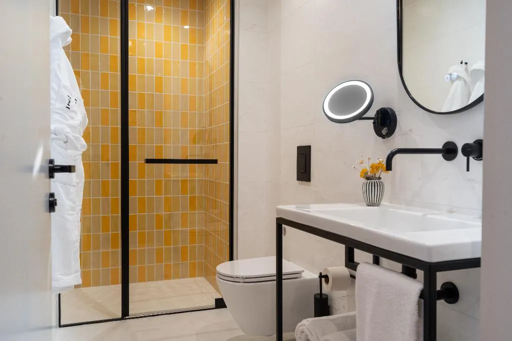 SINGLE STANDARD Room, The Editory Garden Baixa Porto Hotel, Porto