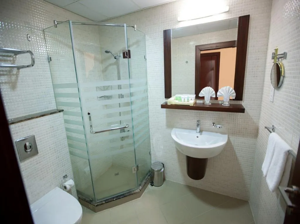 STUDIO DELUXE Room, Xclusive Maples Hotel Apartments, Dubai