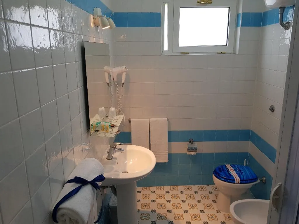 DOUBLE ECONOMY Room, Oriente, Naples