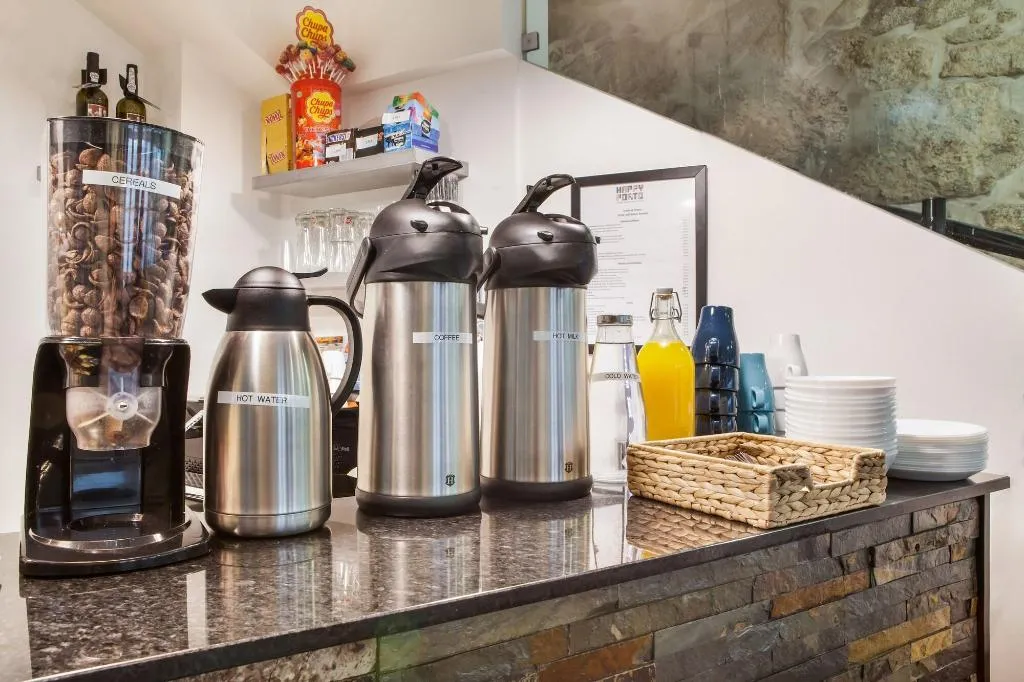 Restaurant, Happy Porto Hostel & Apartments, Porto