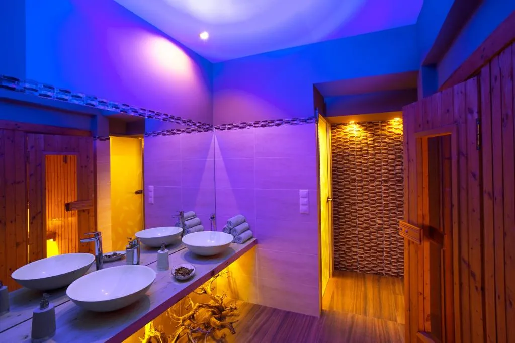 Sports and Entertainment, Atlantis Beach Hotel, Crete
