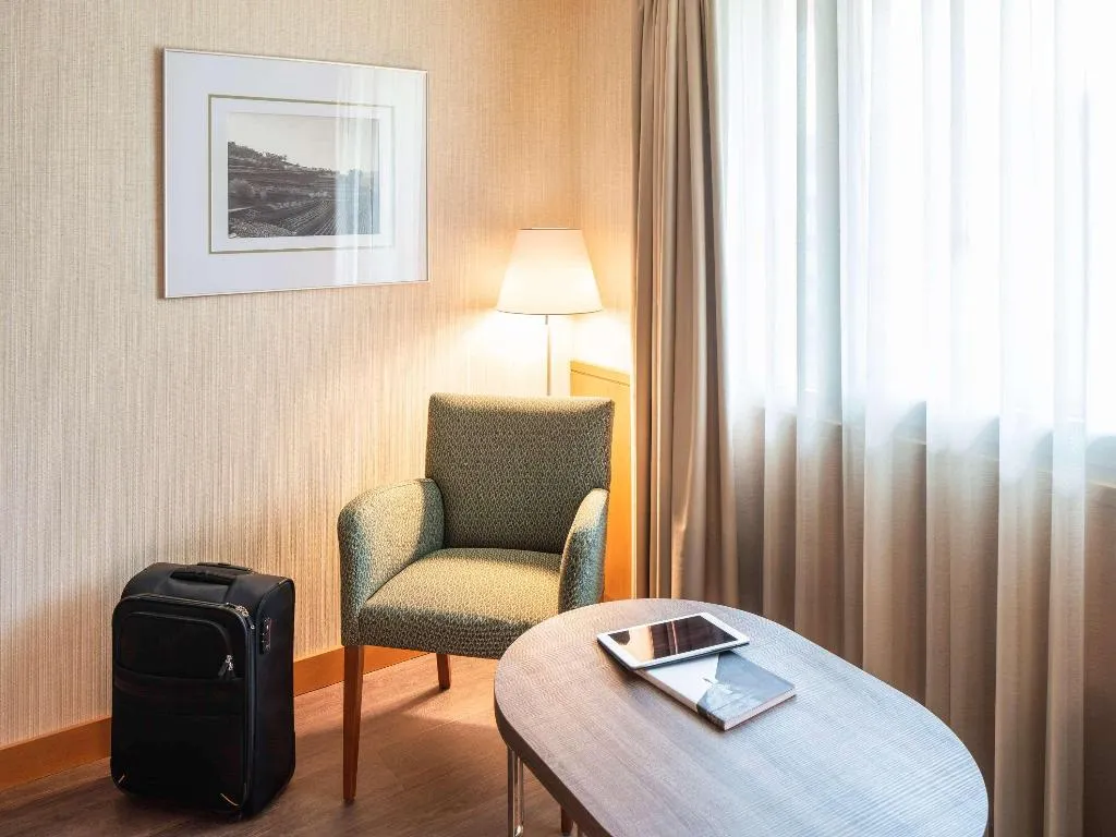 DOUBLE WITH DOUBLE BED Room, Mercure Porto Gaia, Porto