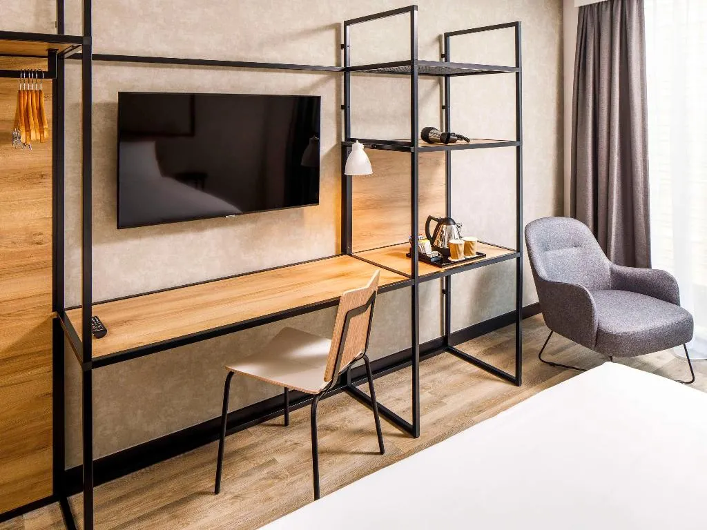 TWIN STANDARD Room, Ibis Guimaraes, Porto