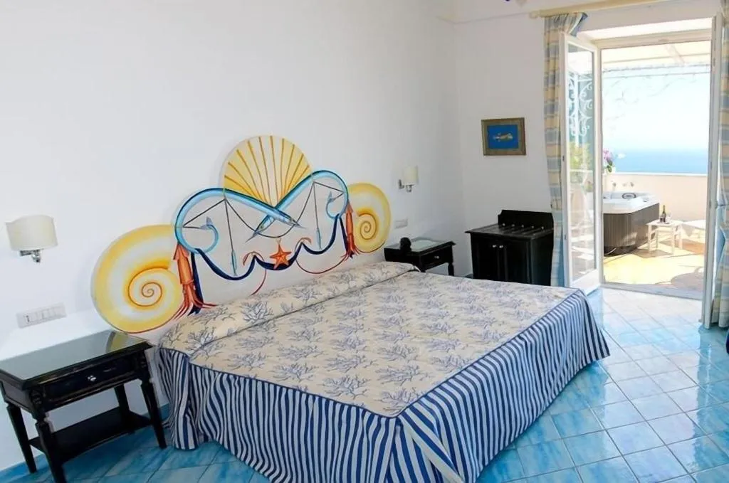 SUITE WITH PRIVATE POOL Room, Palazzo Marzoli Resort, Naples