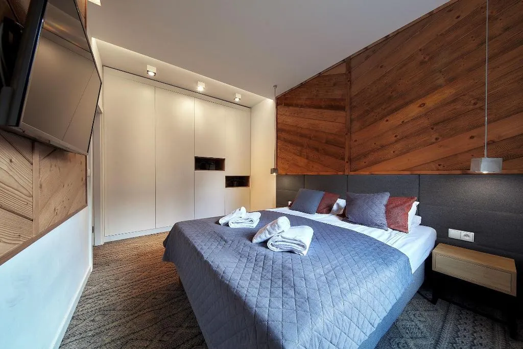 Room, ApartHotel Giewont, Krakow