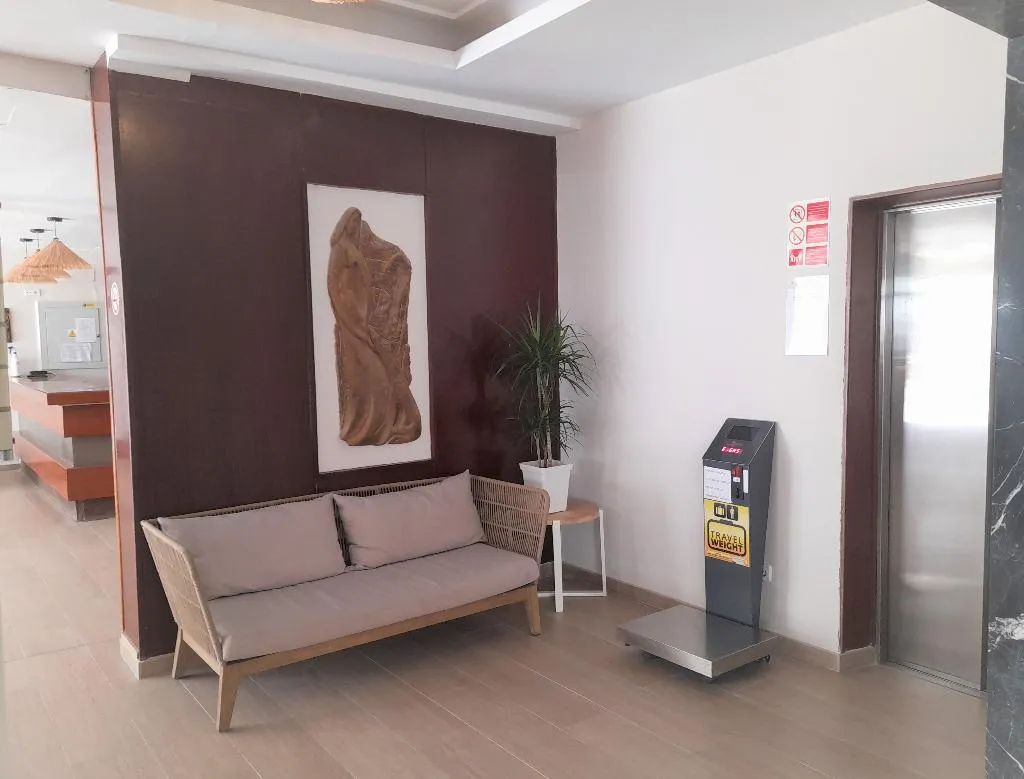 Lobby, Iris, Majorca