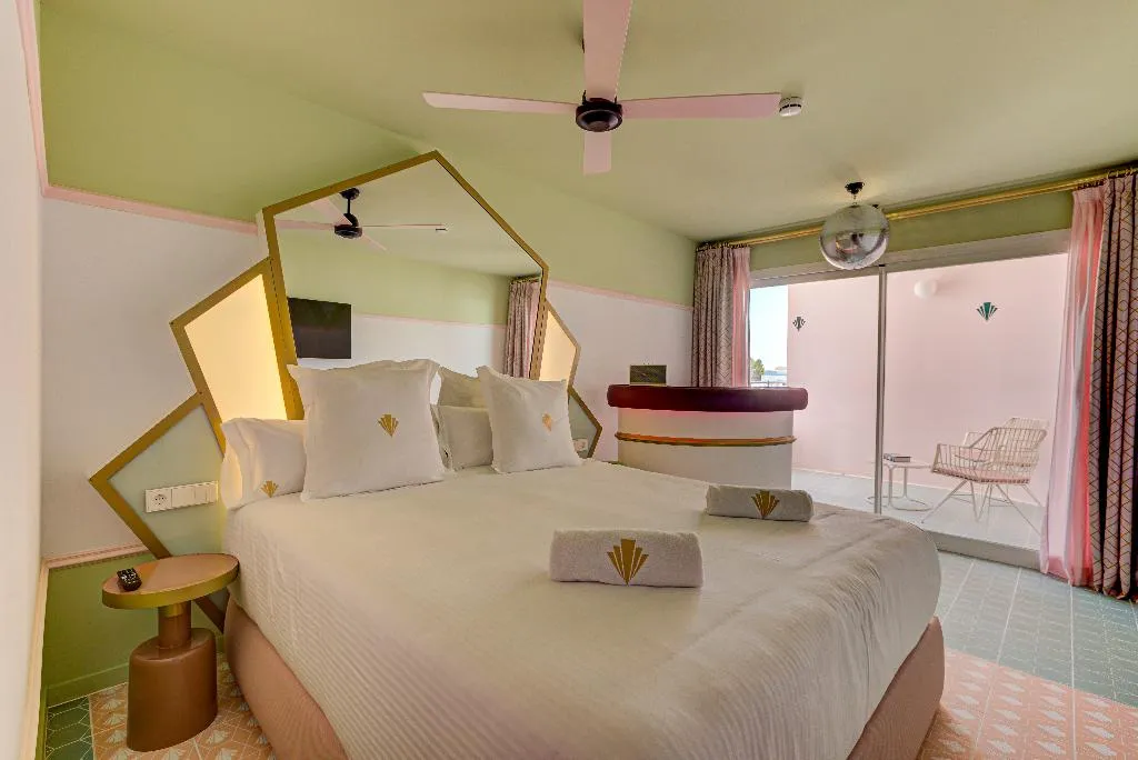 JUNIOR SUITE STANDARD Room, Grand Paradiso, Ibiza