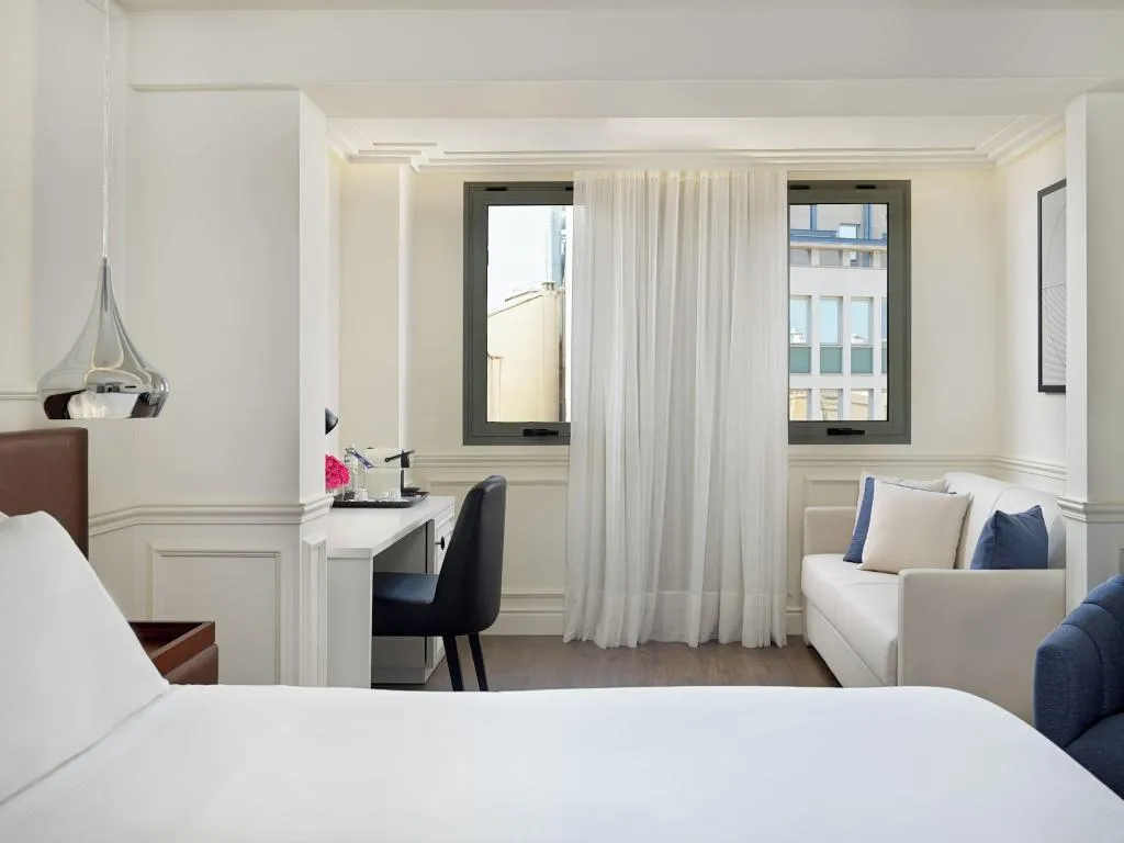 JUNIOR SUITE DELUXE Room, H10 Universitat, Barcelona
