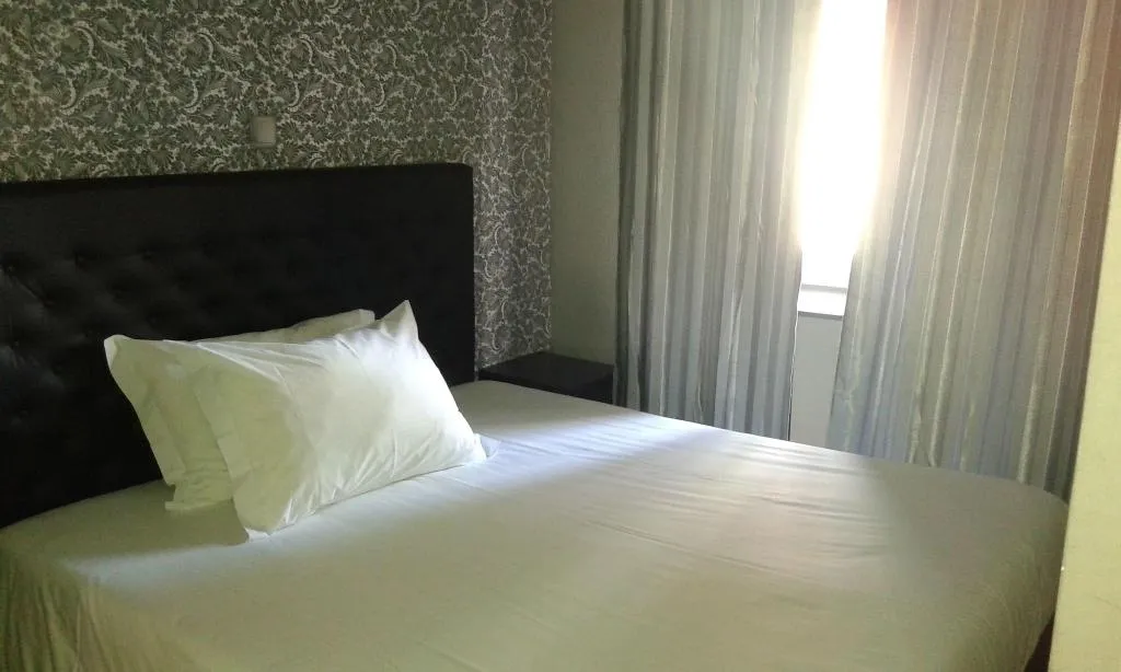 Room, Pensão Beira Minho, Lisbon