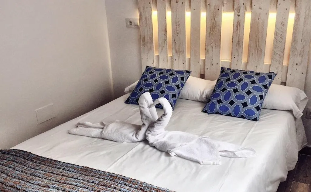 Room, Hostal Ciempozuelos, Madrid