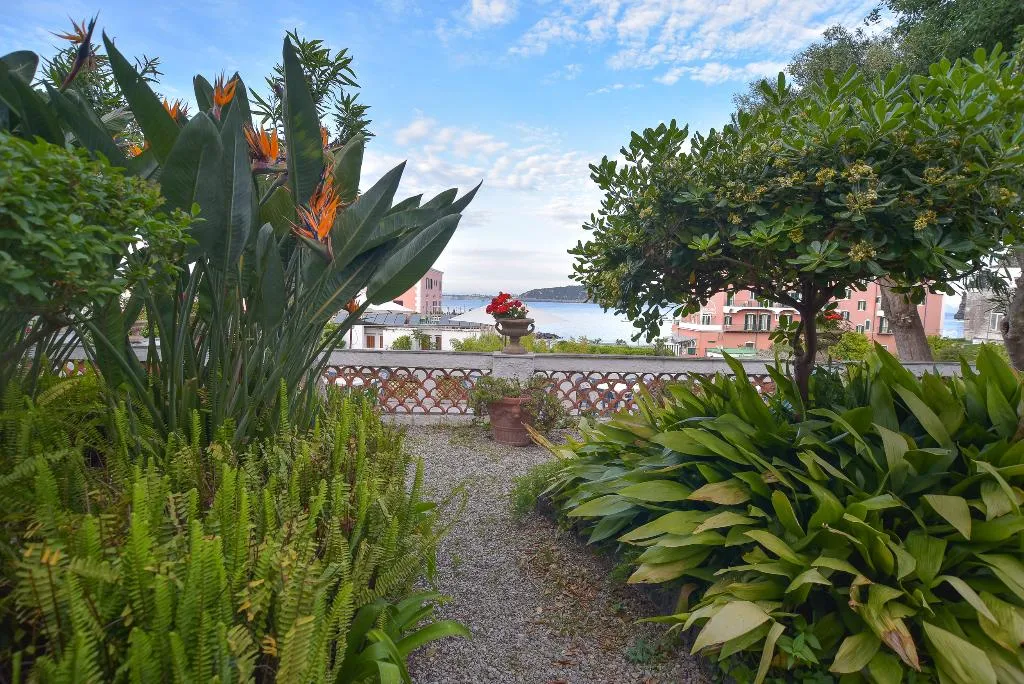 General view, Villa Panoramica, Naples