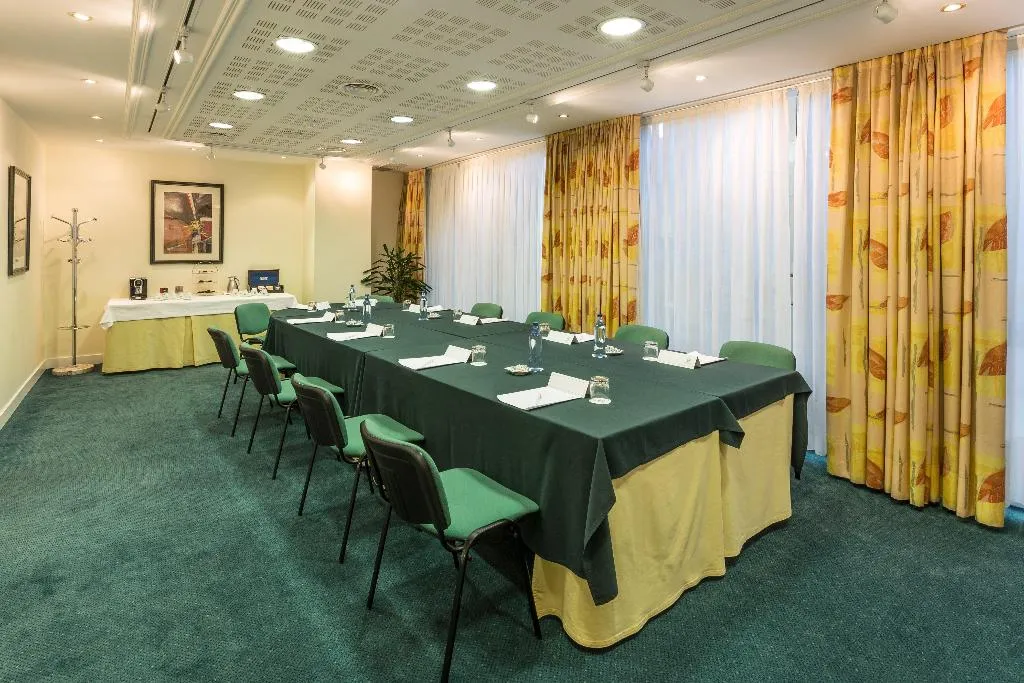 Conferences, Holiday Inn Lisboa, Lisbon