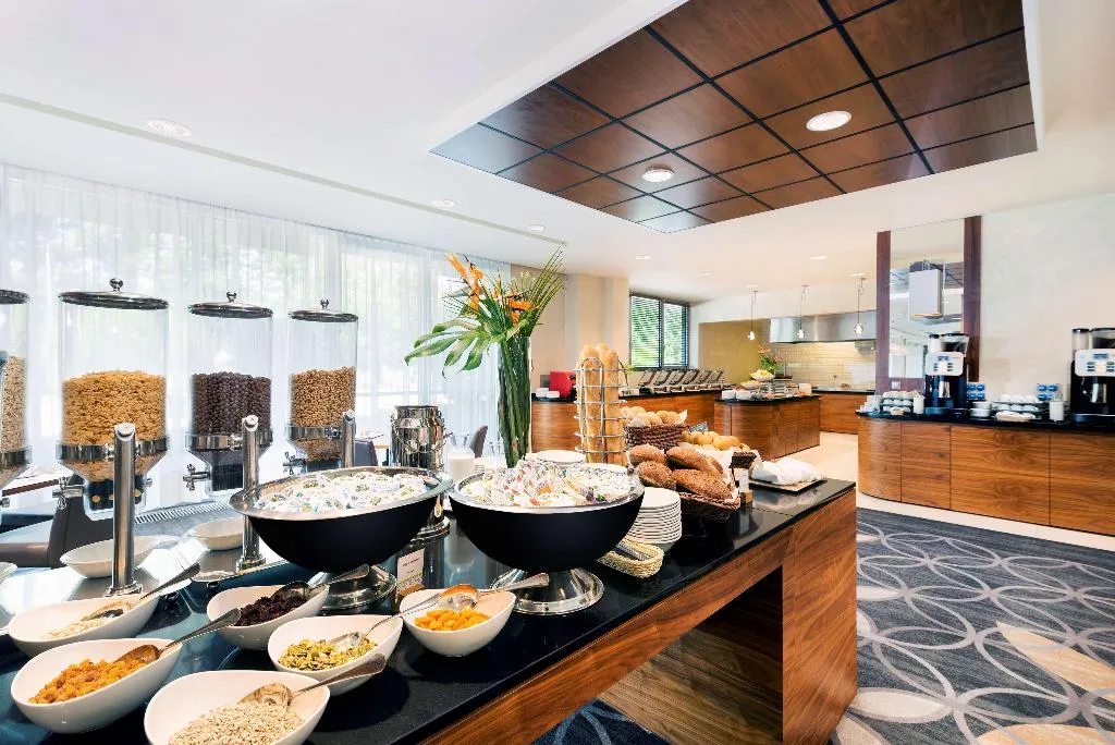 Restaurant, DoubleTree by Hilton Krakow Hotel & Convention Cen, Krakow