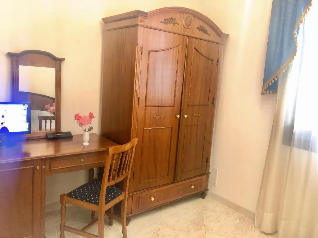 Room, Araba Fenice Hotel, Palermo