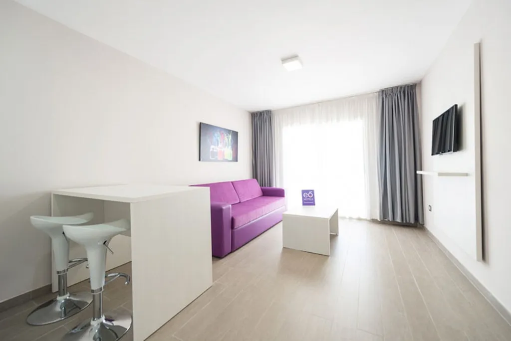Room, eo Corona Cedral, Gran Canaria
