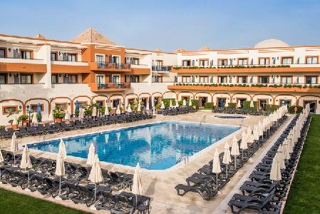 Hotel Monaco & Garden, Kavaje