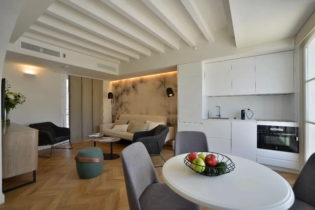 APARTMENT WITH TERRACE Room, Plaza Mina Suites, Costa De La Luz
