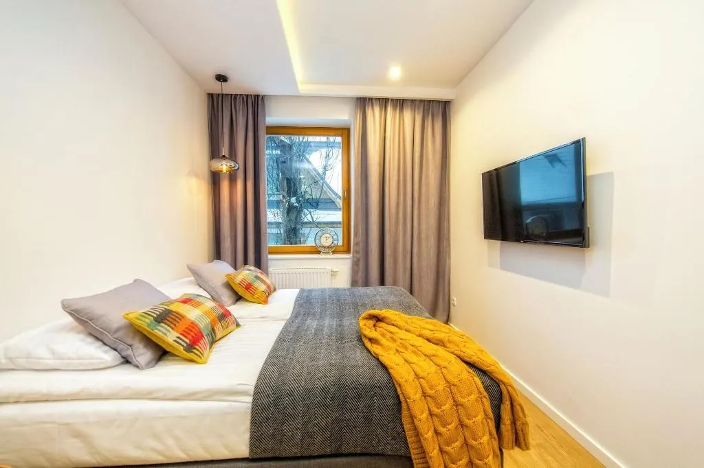 Room, ApartHotel Giewont, Krakow