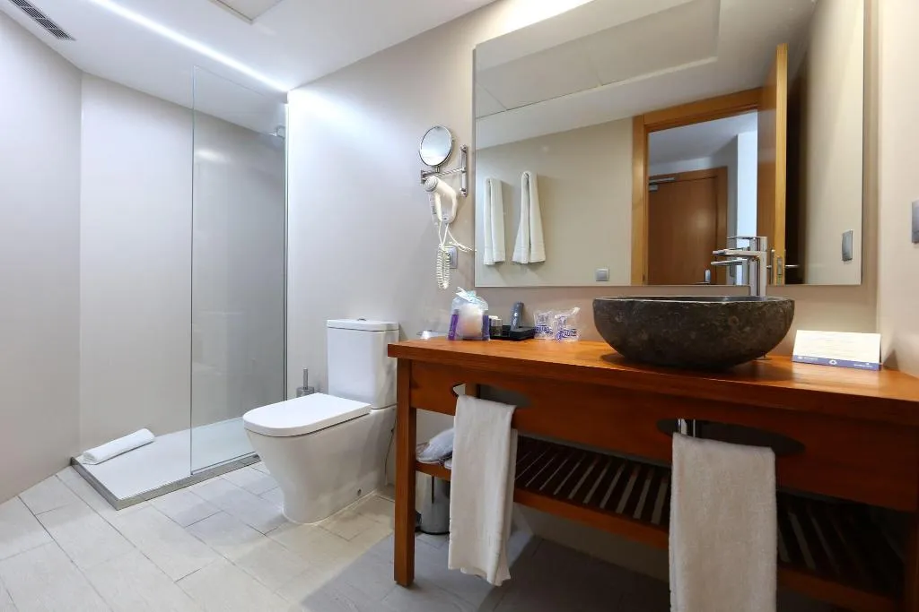 DOUBLE WITH BALCONY Room, Sandos El Greco, Ibiza
