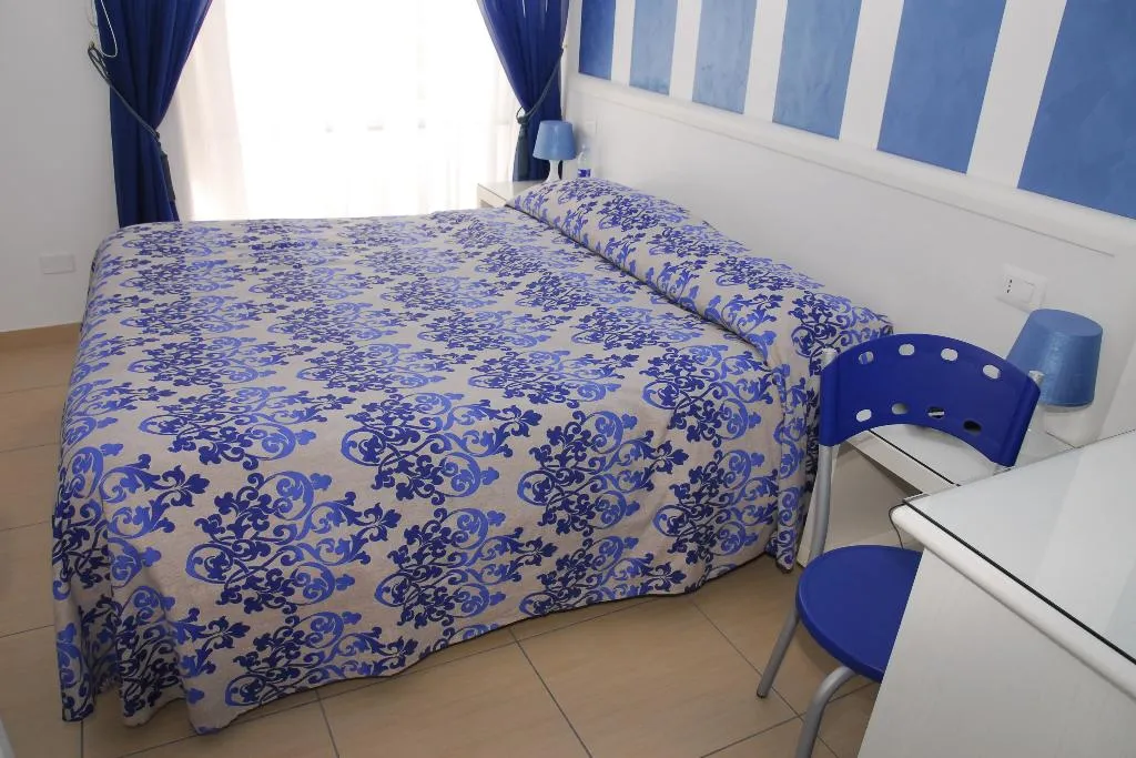 QUADRUPLE ANNEX Room, Casablanca, Naples