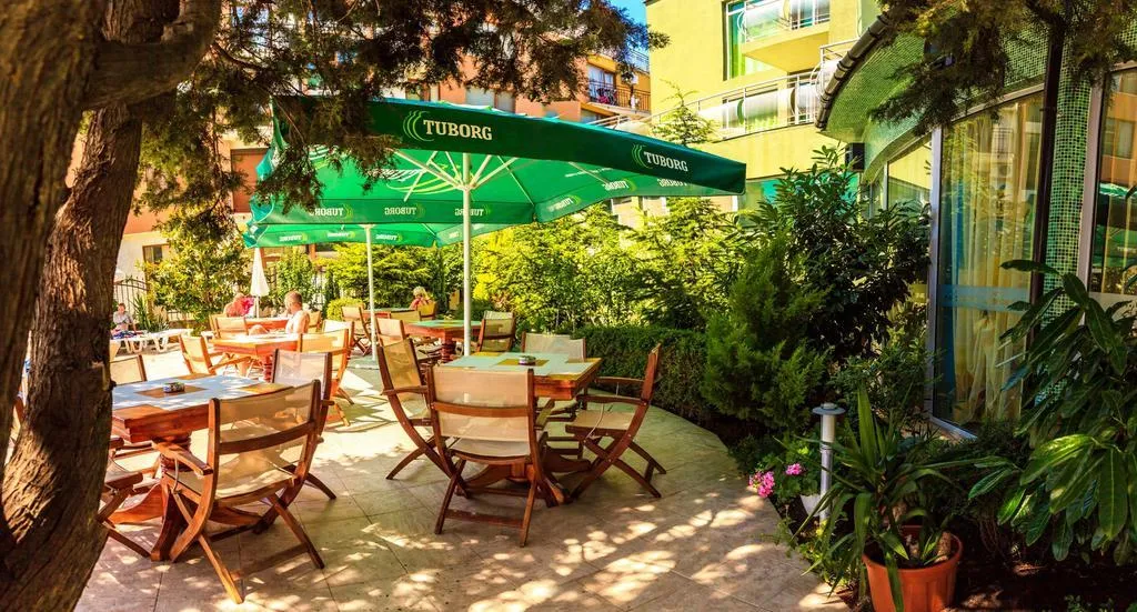 Terrace, Boomerang, Bourgas