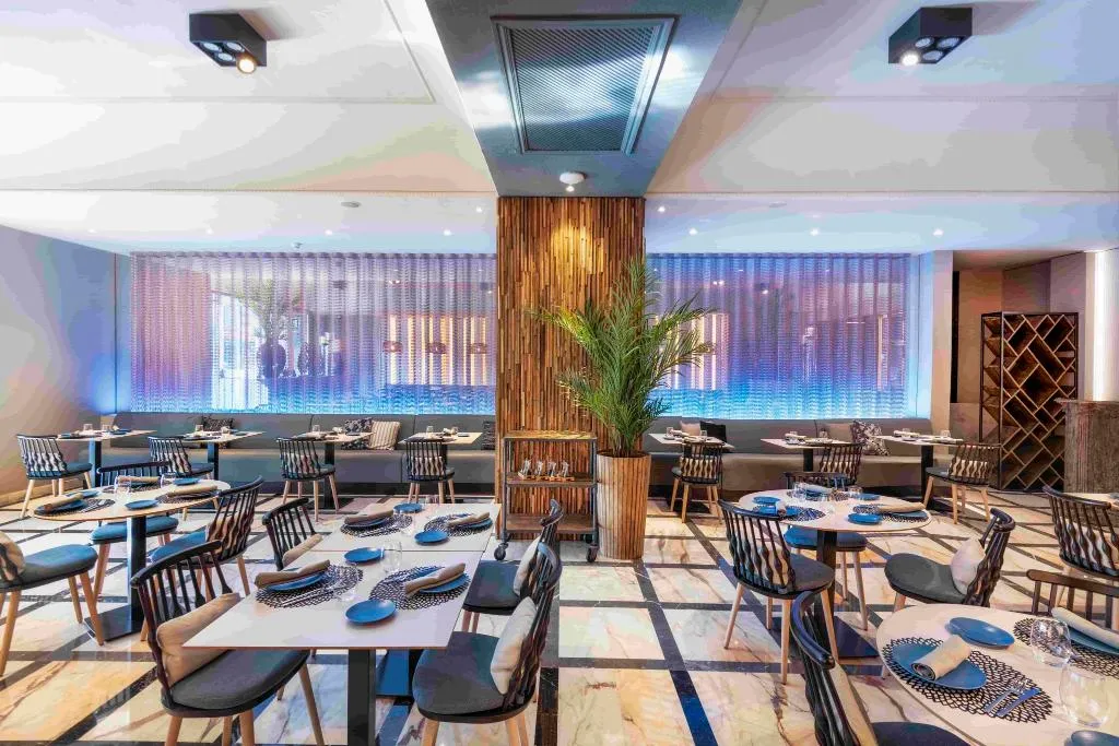 Restaurant, Salles Hotel Pere IV, Barcelona