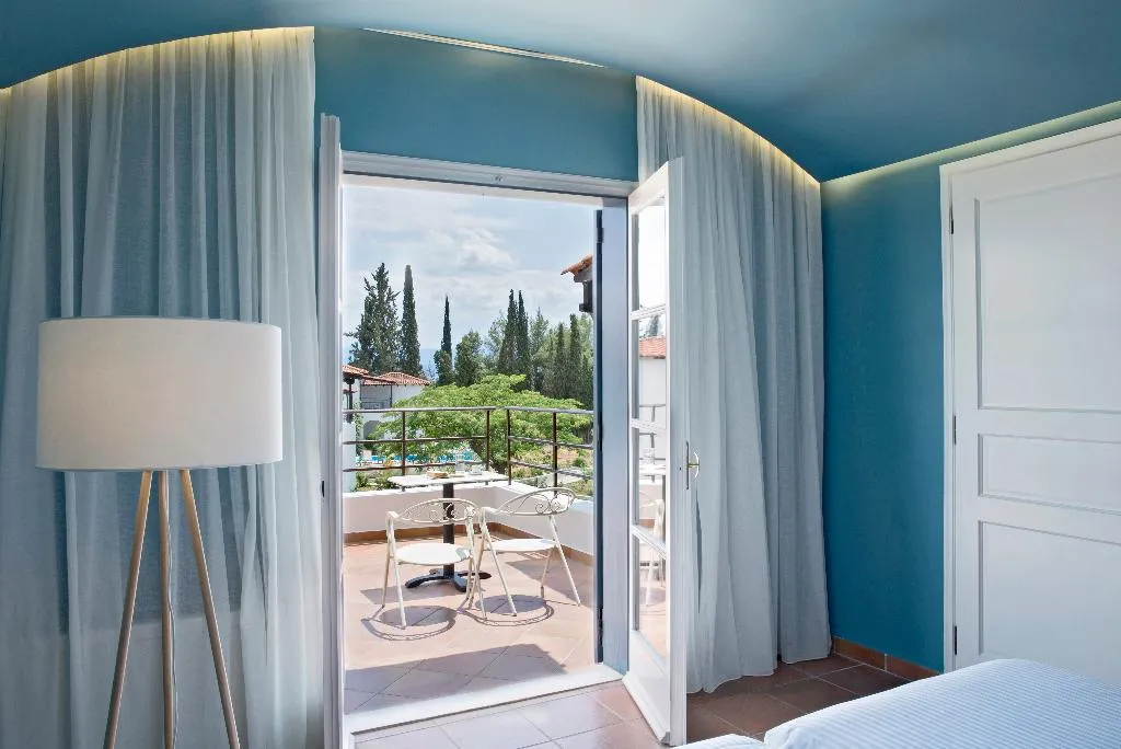 BUNGALOW SUPERIOR Room, Zeus Eretria Resort, Athens