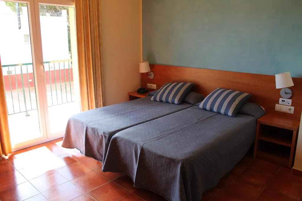 SINGLE STANDARD Room, Picasso, Costa Brava