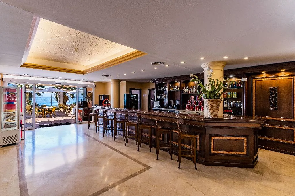 Bar, Hotel Sunway Playa Golf & Spa, Sitges, Costa Brava