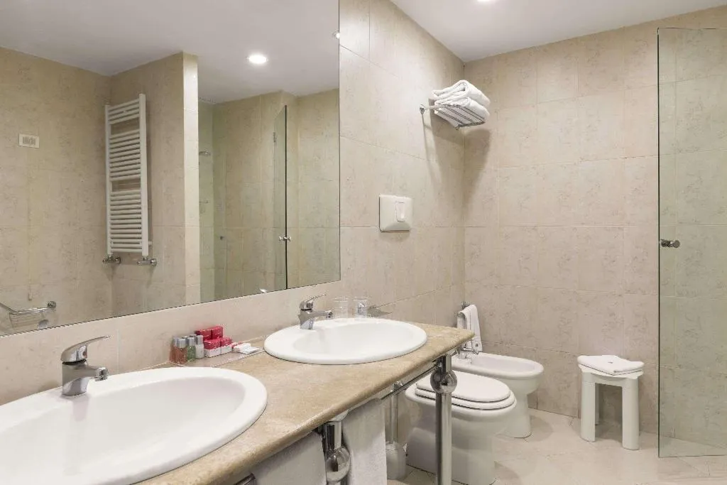 TWIN NON SMOKING Room, Ramada Naples, Naples