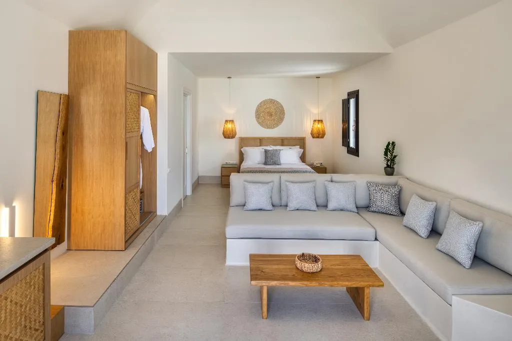 SUITE WITH JACUZZI Room, Venus Sunrise Suites & Villas, Santorini