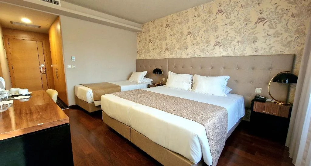 Double or Twin CAPACITY 3 Room, Hotel Lis Batalha, Porto