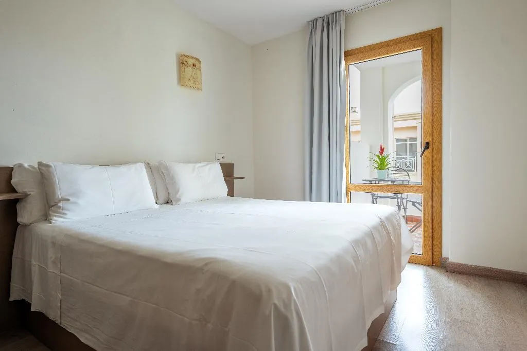Double or Twin COMFORT Room, Nura Santa Ponsa Pins, Majorca