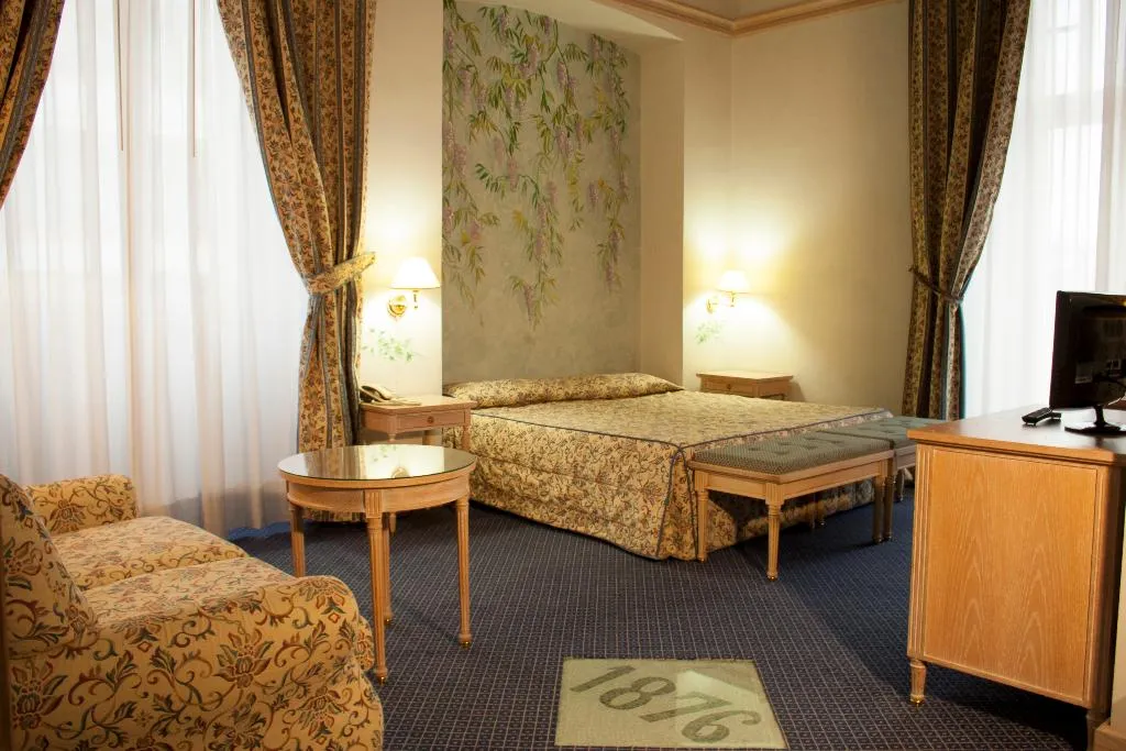 JUNIOR SUITE WITH BALCONY Room, De la Ville, Rome