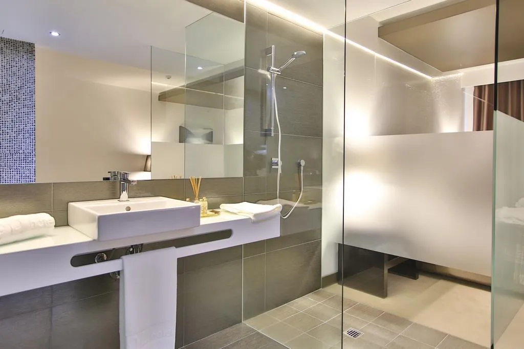 SUITE WITH TERRACE Room, Delfim Douro Hotel, Porto