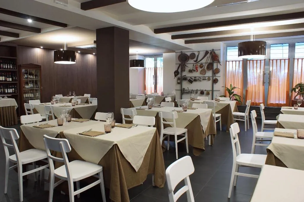 Restaurant, Leopardi Business Hotel, Naples