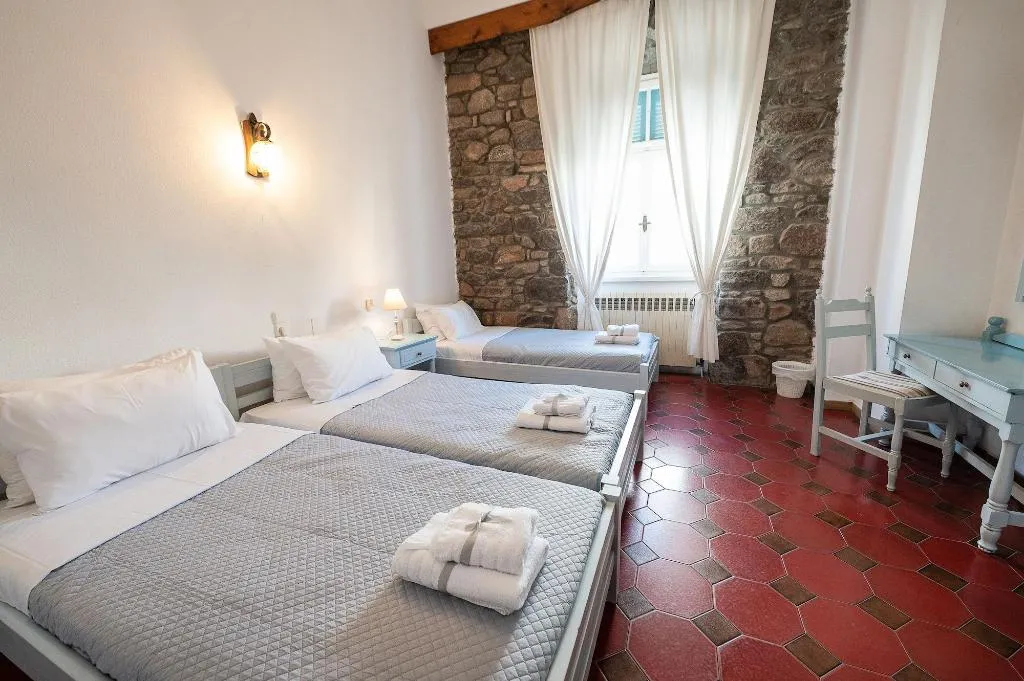 Room, Dionysos Poros, Kalamata