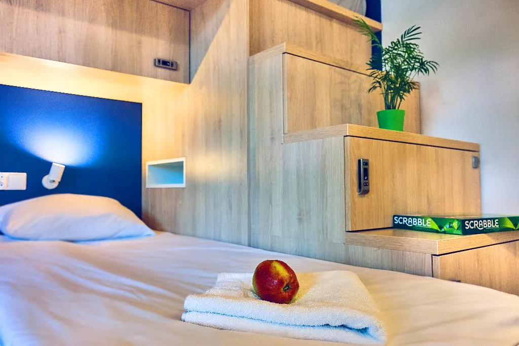 QUADRUPLE STANDARD Room, Draggo House- Hostel, Krakow