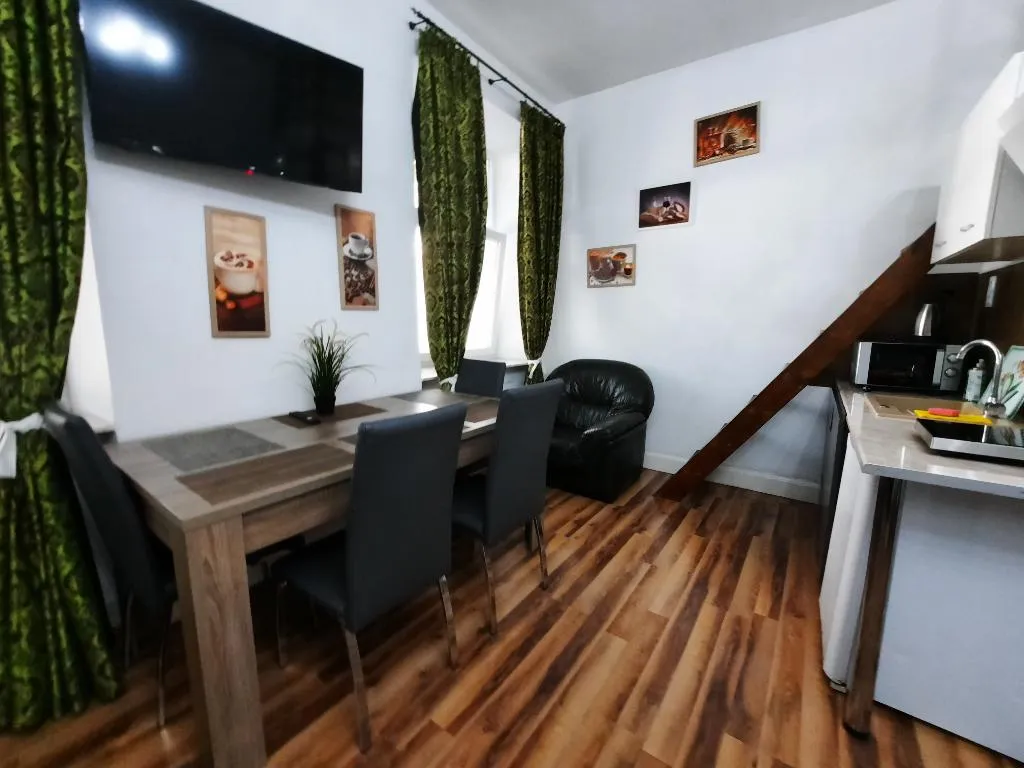 APARTMENT CLASSIC CITY VIEW Room, Lorf Hostel&Coffee, Krakow