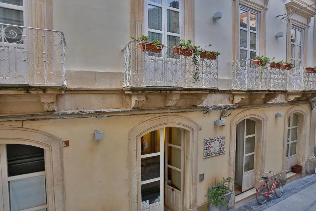General view, Hotel Gargallo, Catania
