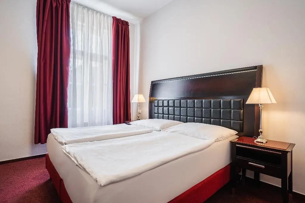 DOUBLE STANDARD Room, EA Hotel Tosca, Prague
