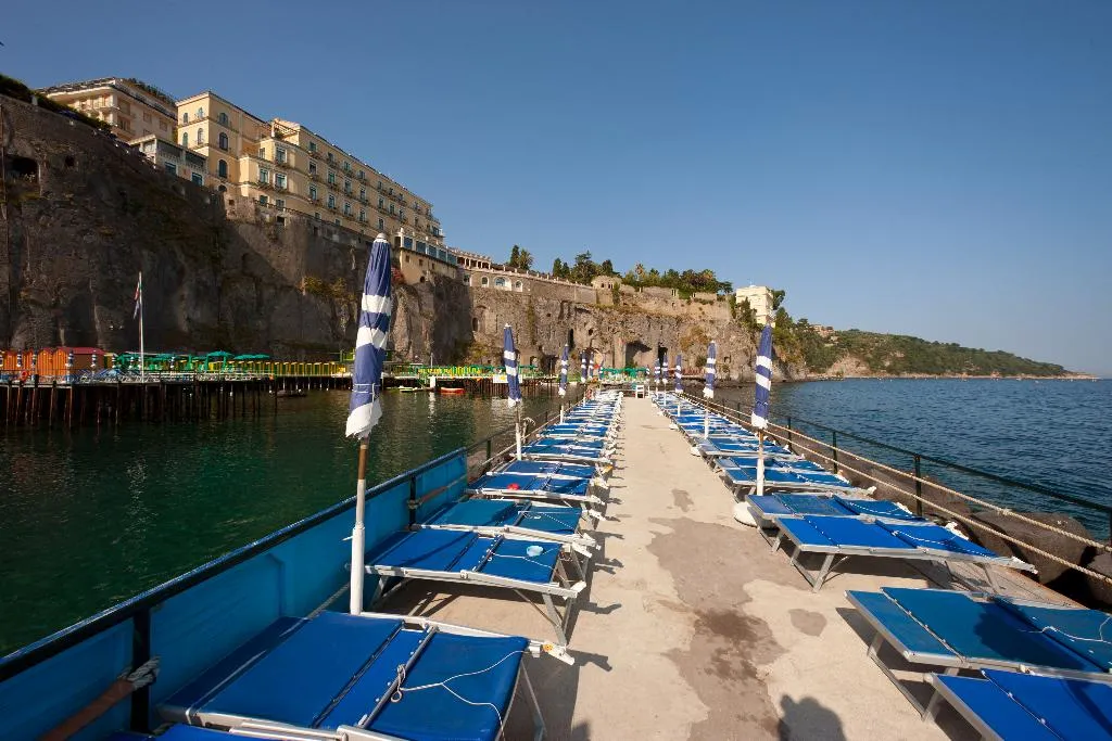 Beach, Continental, Naples