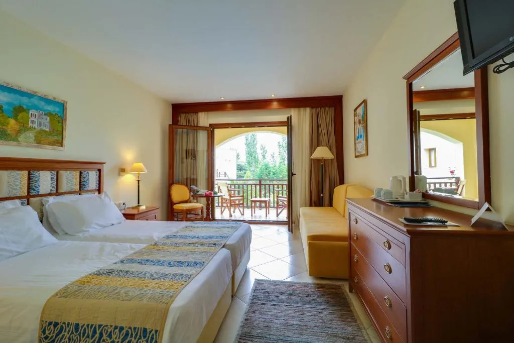 Double or Twin ECONOMY Room, Aegean Melathron Thalasso Spa, Halkidiki
