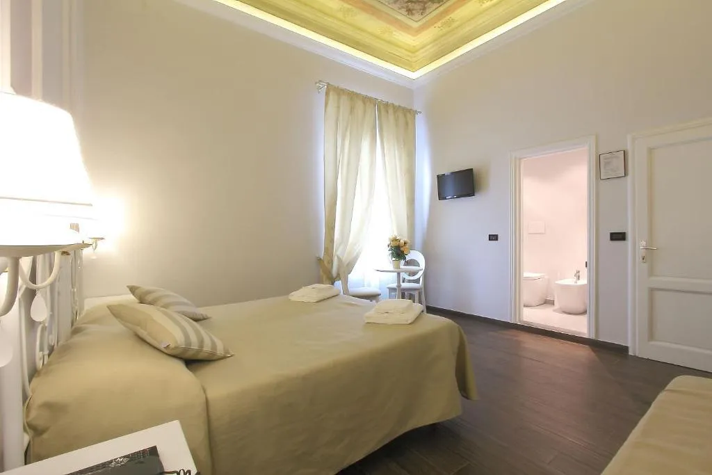 TRIPLE STANDARD Room, Ferrucci, Florence