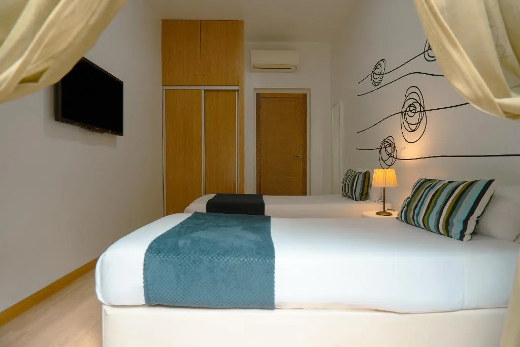 APARTMENT CAPACITY 4 TWO BEDROOMS Room, Smartr Chueca, Madrid