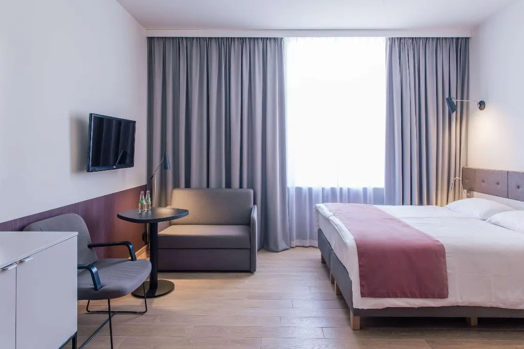 DOUBLE SINGLE USE SUPERIOR Room, Scandic Gdansk, Gdansk
