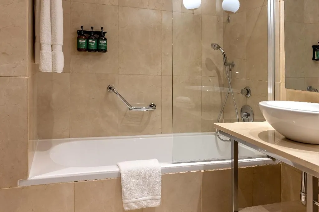 Room STANDARD Room, Crowne Plaza Porto, Porto