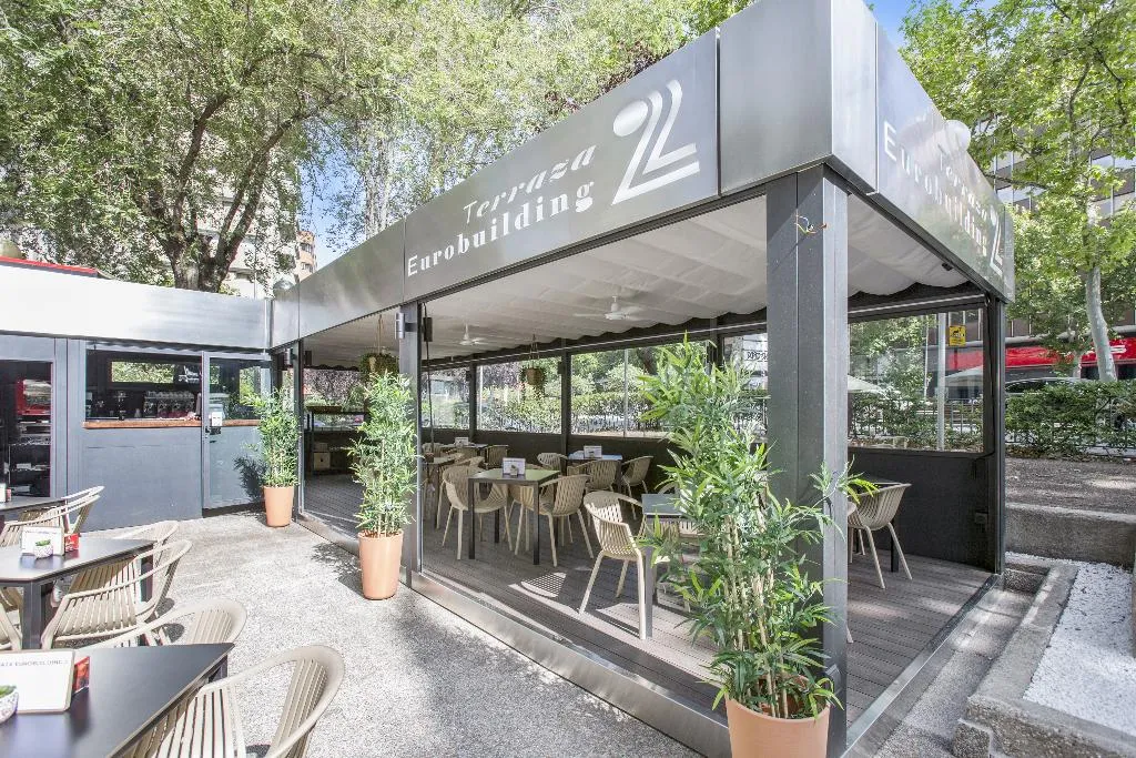 Bar, Pierre & Vacances Madrid Aptos Eurobuilding 2, Madrid