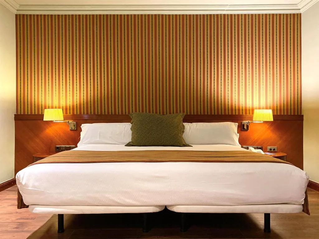 Double or Twin ONE BED Room, Hotel Torremangana, Madrid